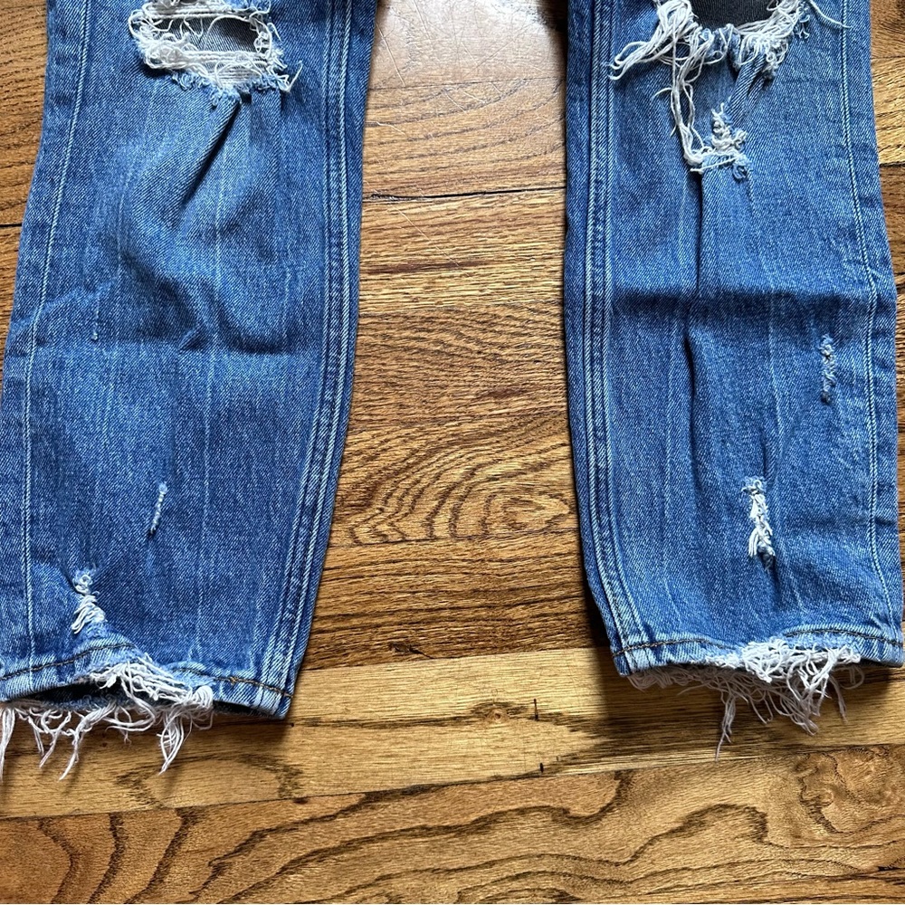 Abercrombie & Fitch Curve Love High Rise Mom Jean Distressed Sz 26 / 2 short - Picture 3 of 14